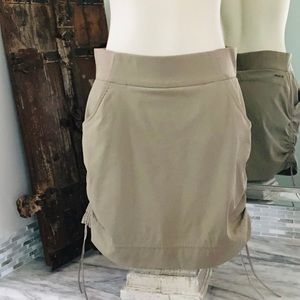 Columbia Omni Shield Skort size Medium